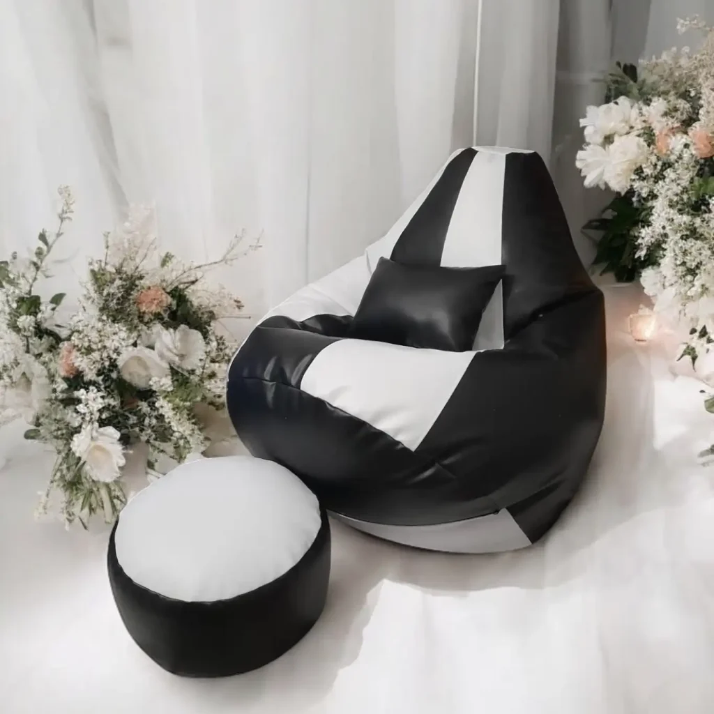 Pear Shape Black & White